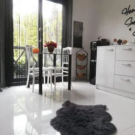 Villa Memories Guemuesluek'te Oezel Havuzlu